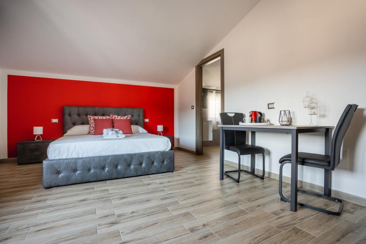 Cadoni Guest House Bosa Buitenkant foto